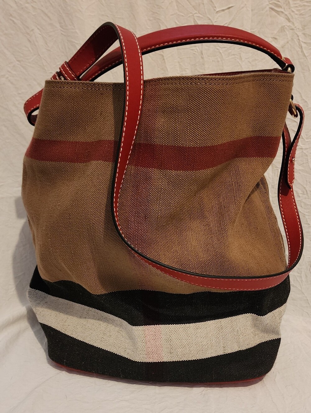 Burberry Canvas Ashby Medium Hobo Bag CADMIUM Red w Snap Insert Pochette